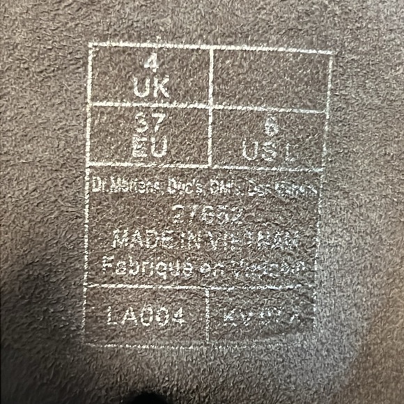 Dr Marten’s 1460 grey leopard print leather boots-Women size 6 & 8-2 pairs-NWOT - Picture 12 of 13